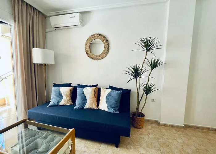 Apartment El Papagayo 2 Mins Walking To The Torrevieja