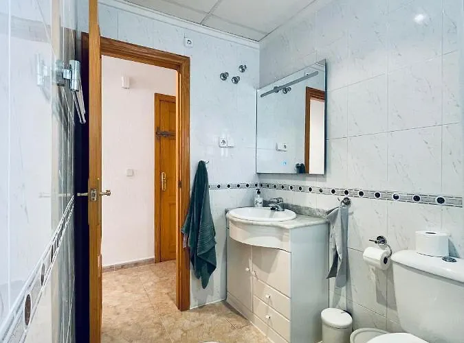 El Papagayo 2 Mins Walking To The