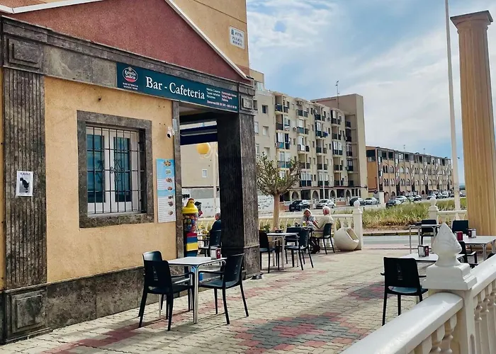 El Papagayo 2 Mins Walking To The